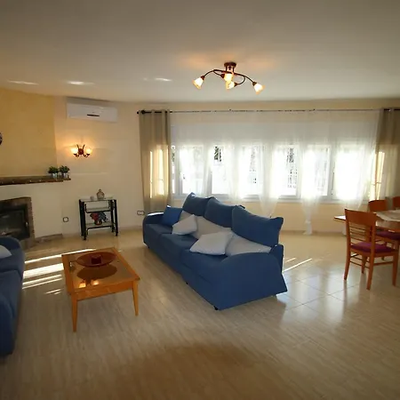 Claudia Villa Miami Playa